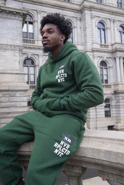 "BE ORIGINAL" Green Sweatsuit